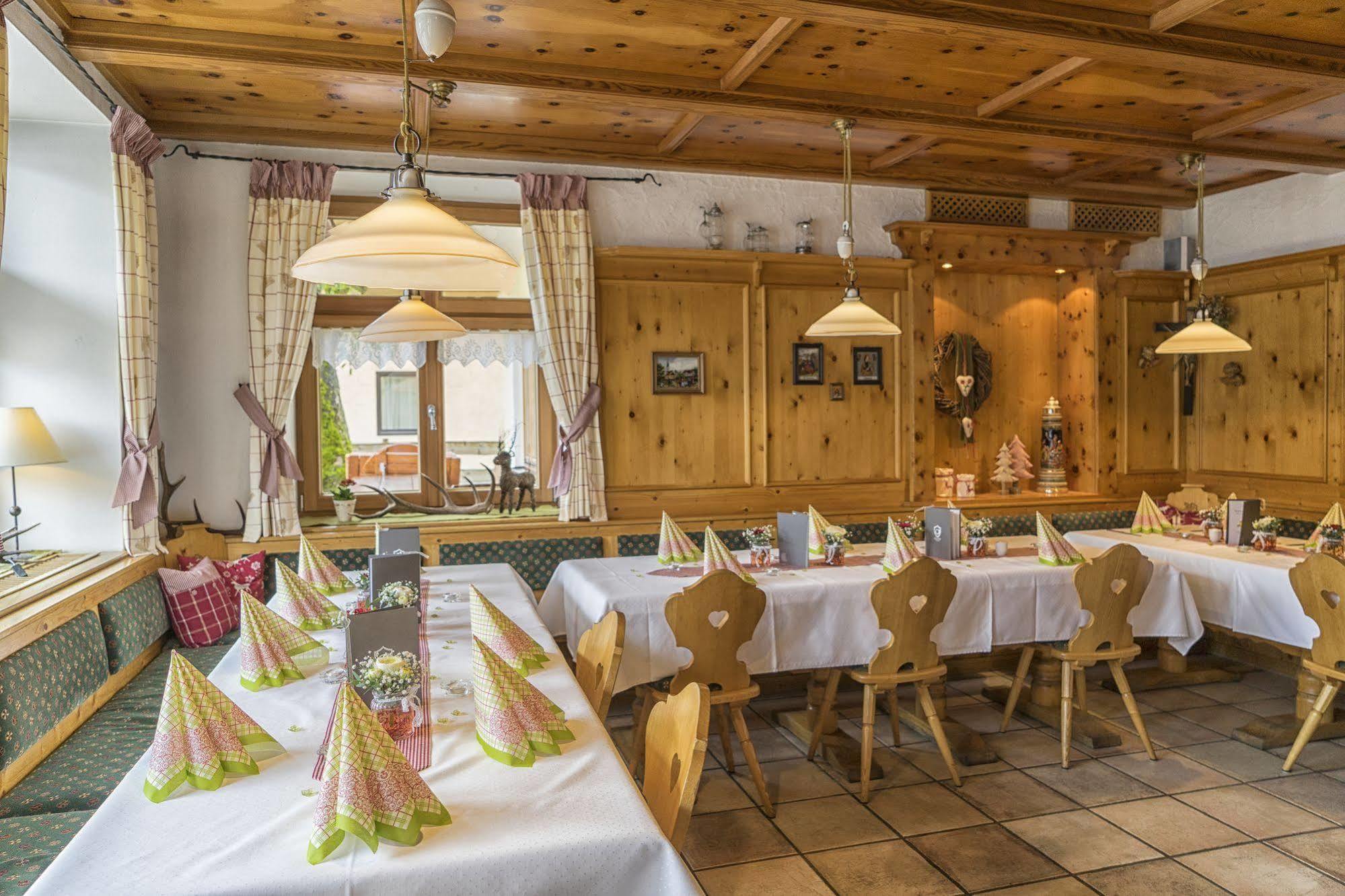 Landgasthof Zur Post Швангау Экстерьер фото